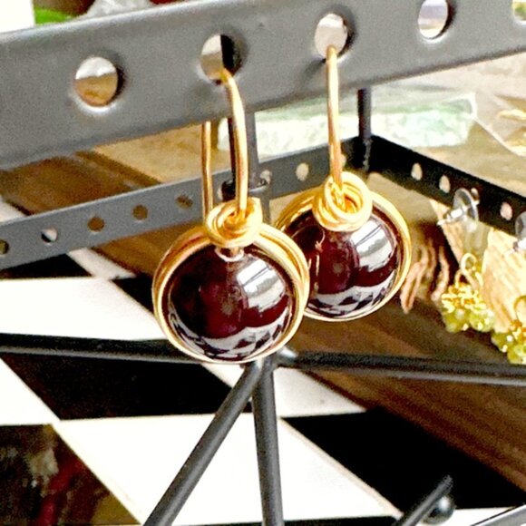 Big dark wine garnet gold statement earrings - Picture 1 of 2